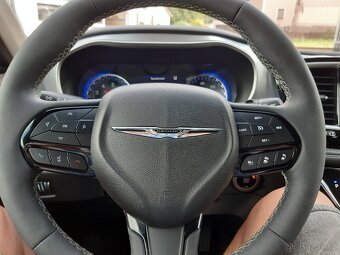 Chrysler Pacifica Sport 3,6L V6, ALU R20, Nový model - 15