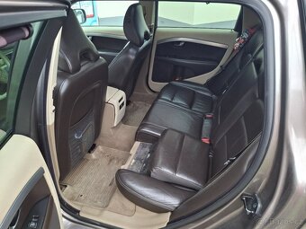 Prodám Volvo XC70 2,4 D5 AWD MY 2007 - 15