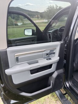 Dodge Ram Big Horn 5.7 Hemi - 15