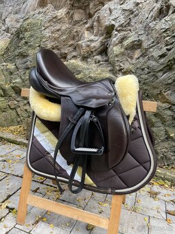 KRASNE ČOKOLADOVE HNEDE SKOKOVE SEDLO ŠITE V KENTAURU 17/2 - 15