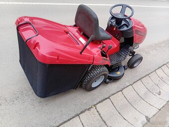 Prodám zahradní traktor Twin-Cut  13.5Hp manuál - 15