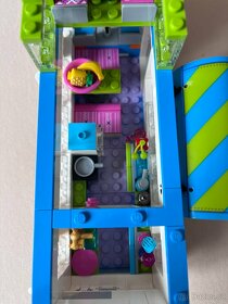 LEGO Friends 41339 Mia a její karavan - 15