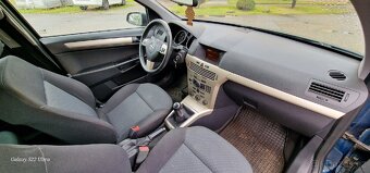 Opel Astra H 1.6 16V Kombi 2007 - 15