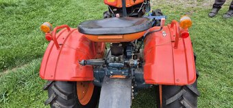 Traktor včetně vleku - 15