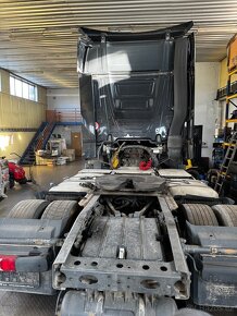 Mercedes Actros 1845 - 15