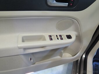 Volkswagen Golf Plus 1.4TSI,navi,kamera,DSG,výhřev,HIGHLINE - 15