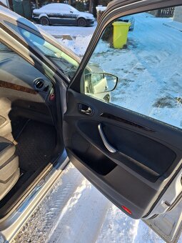 Ford Galaxy 2.0tdci 103kw 7mist - 15