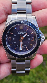 Victorinox 241602 Maverick Large 43mm - 15