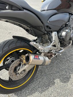 HONDA HORNET CB600F - 15