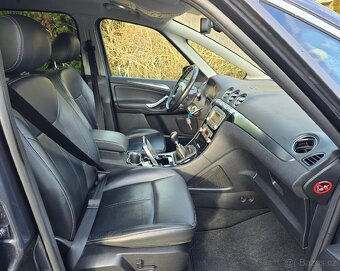 FORD SMAX 2.0TDCi TITANIUM rv2011 KŮŽE TZ PAMĚT ALU LED - 15