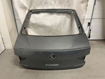 Superb 3 dveře,světla,nárazníky ,kapoty - 15