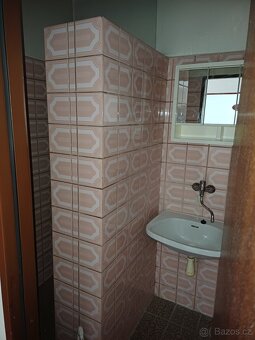 Pronajmu - rodinný dům Vila 6+1 v Litovli - 15