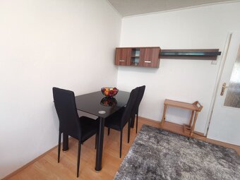 Pronájem bytu 3+1 68 m² s balkónem - 15