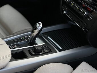 BMW X5 F15 3.0 Nafta 190 KW - 15