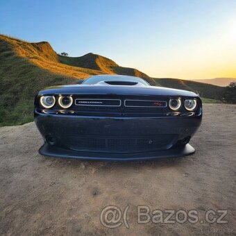 Dodge Challenger R/T 5.7 V8 HEMI - 15