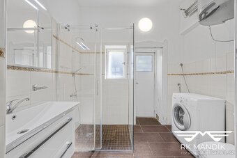 Prodej rodinné domy, 150 m2 - Praha - Kobylisy, ev.č. 688 - 15