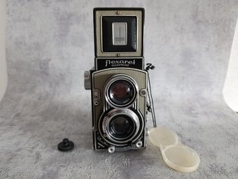 Krásný set - fotoaparat Flexaret VII automat. + obal + KRABI - 15
