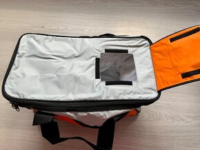 Nový černý batoh s bílým - 15