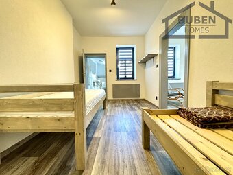 Vybavený, mezonetový byt 3+kk (90 m2) se zahradou 100 m2 v c - 15