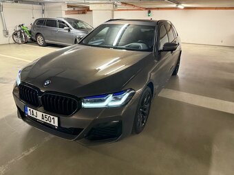 BMW 540d M paket, 4x4, WEBASTO, PANORAMA, odpočet DPH - 15