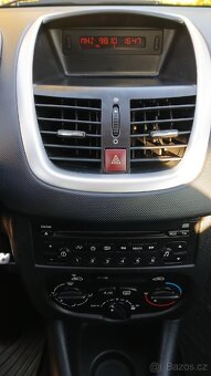 Peugeot 206+ 1,4i - 15