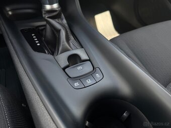 Toyota C-HR, 1,8 Hybrid, 1.maj, ČR, Servis, TOP - 15