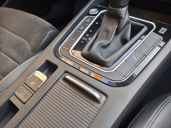 VW Passat B8 2.0TDI 147kW 4x4 DSG R-line - záruka Autodraft - 15