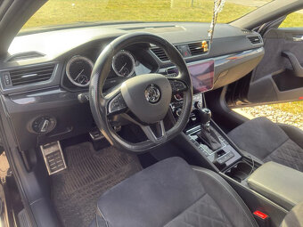 Škoda Superb 2.0 110kw SportLine/ Webasto/Pano - 15