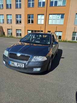 Škoda Octavia 2, 2.0 tdi, rv 2004, DSG - 15