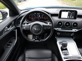 Kia Stinger 3.3 TGDI V6 272 kW 4WD GT-Line r.5/2018 Původ ČR - 15