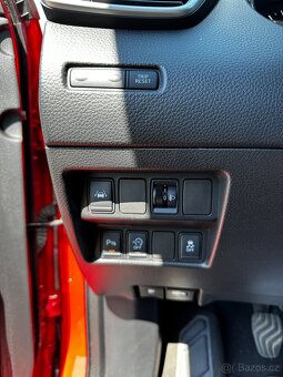 NISSAN QASHQAI 1.6 - 15