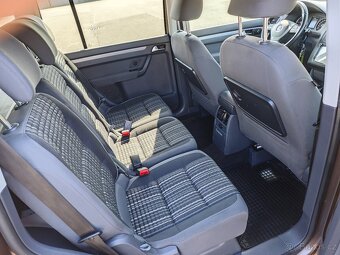 Volkswagen Touran Cross 2.0Tdi tažné - 15