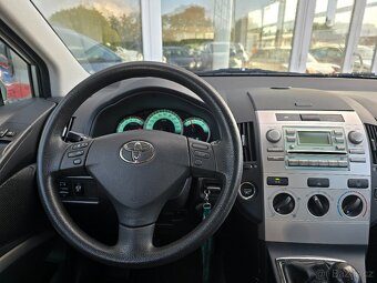Toyota Corolla Verso, 1,8i serv.kniha 1.maj ČR - 15
