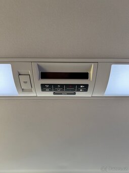 VW Multivan Bulli 2.0 TDI WEBASTO - 15