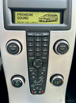 VOLVO 2.0D3 110KW 5VÁLEC MANUÁL KUŽE-XENON-NAVI-VYHŘEV - 15