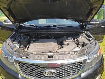 Prodám Kia Sorento - 15