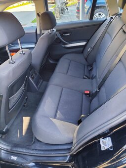 BMW řada 3, 320 D, Xenony - 15