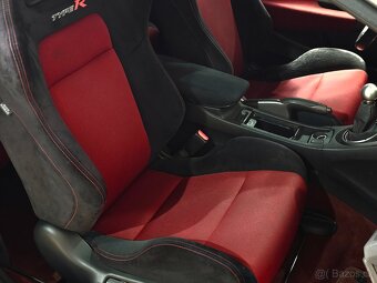 Honda Civic, 2.0 Type-R 148 kW - 15