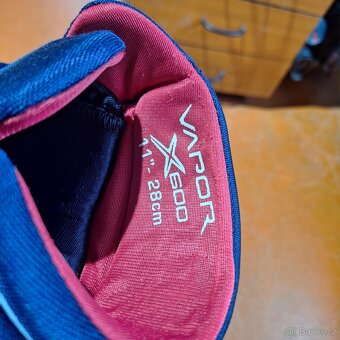 Hokejova vystroj - 15