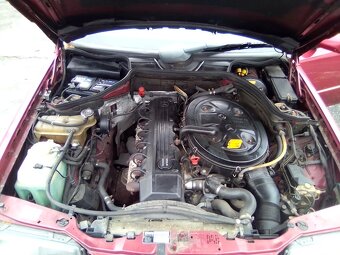 Mercedes W124 coupe 300 CE - 15