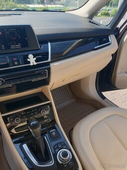 BMW 220d Active touer F45 - 15
