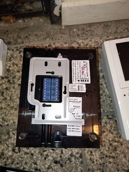 Prodám domácí telefony od Tesly - 15