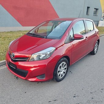Toyota Yaris 1.33 VVT-i Luna 73kw Švýcarsko - 15