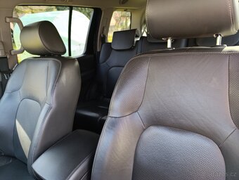 Nissan pathfinder 3.0 - 15