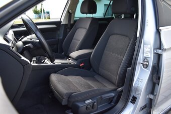 VW Passat B8 2.0 TDi/2014/110kw/Manuál/193tkm/ACC/Tažné - 15