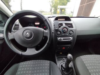 Prodám Renault Megane 1.4i 16V 72Kw r.v.2007 - 15