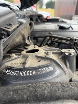 BMW E60 525xi | manuál | xDrive | NA DÍLY - 15