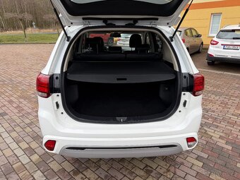 MITSUBISHI OUTLANDER 2.4 PHEV 165kW 4x4-2020-76.749KM- - 15