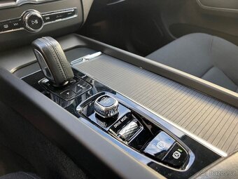 Volvo XC60 2.0 T6 Recharge Inscription  Expression eAWD A/T - 15