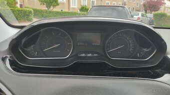 Peugeot 208 1,2i 60kW - 15